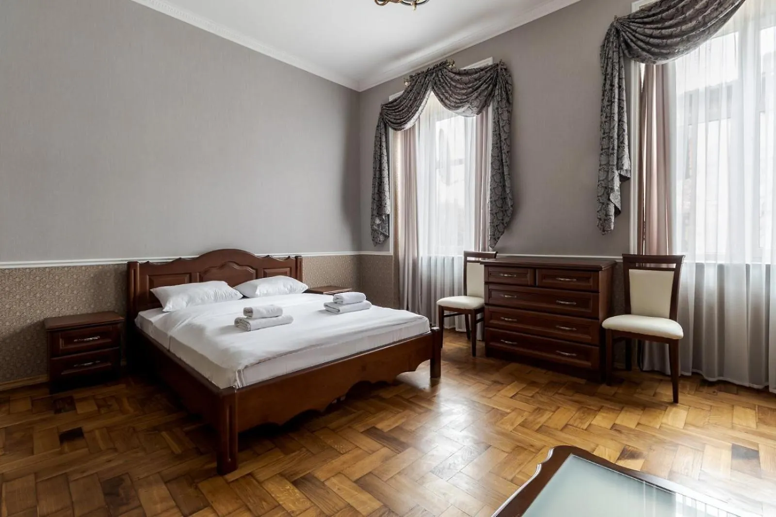 Rynok Square 20 Apartment Lviv 0*,